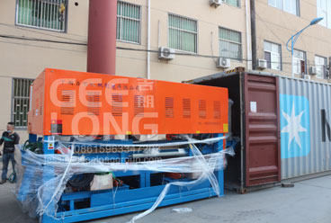 Ekspor GeeLong 4 kaki spindleless veneer mengupas garis dan mesin paving veneer dan lem penyebar mesin