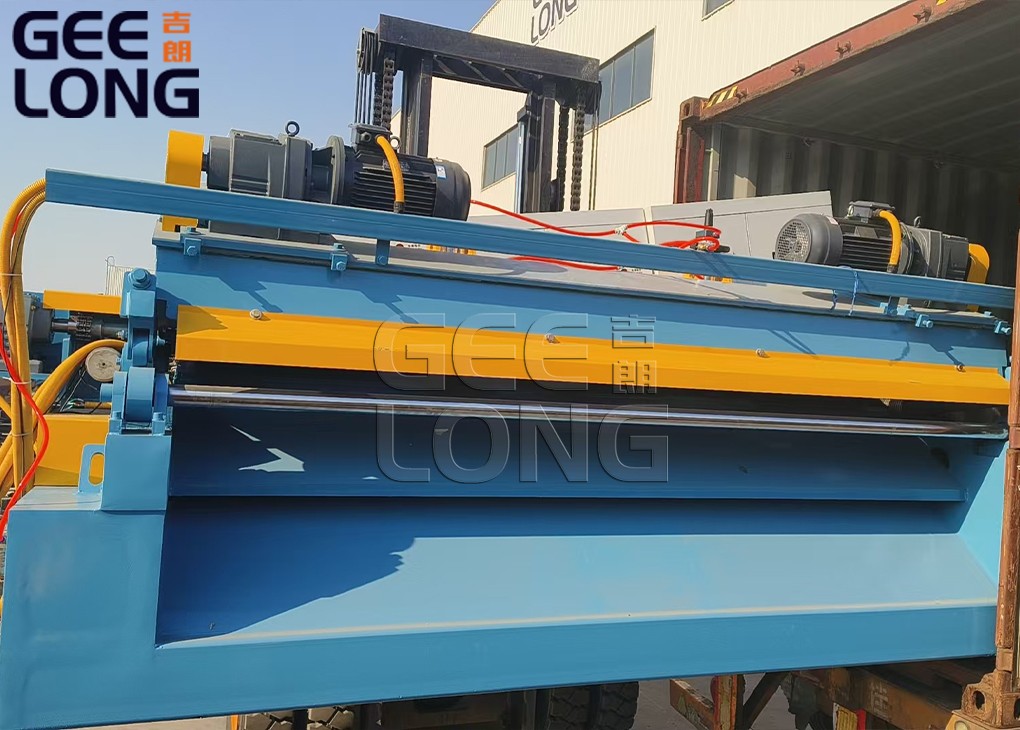 9ft face back spindleless veneer peeling machine exported to Indonesia
