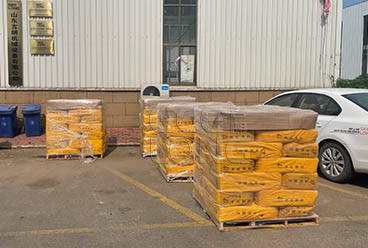 GEELONG mengeksport serbuk kuning Besi, tali pinggang pengamplasan dan pelindung sudut plastik dan Aksesori lain untuk pengeluaran papan lapis