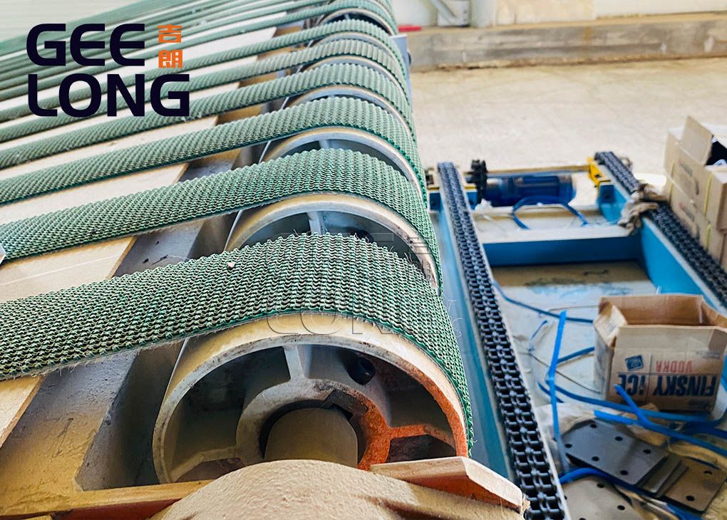 China Veneer Roller Dryer Machine GEELONG MACHINERY