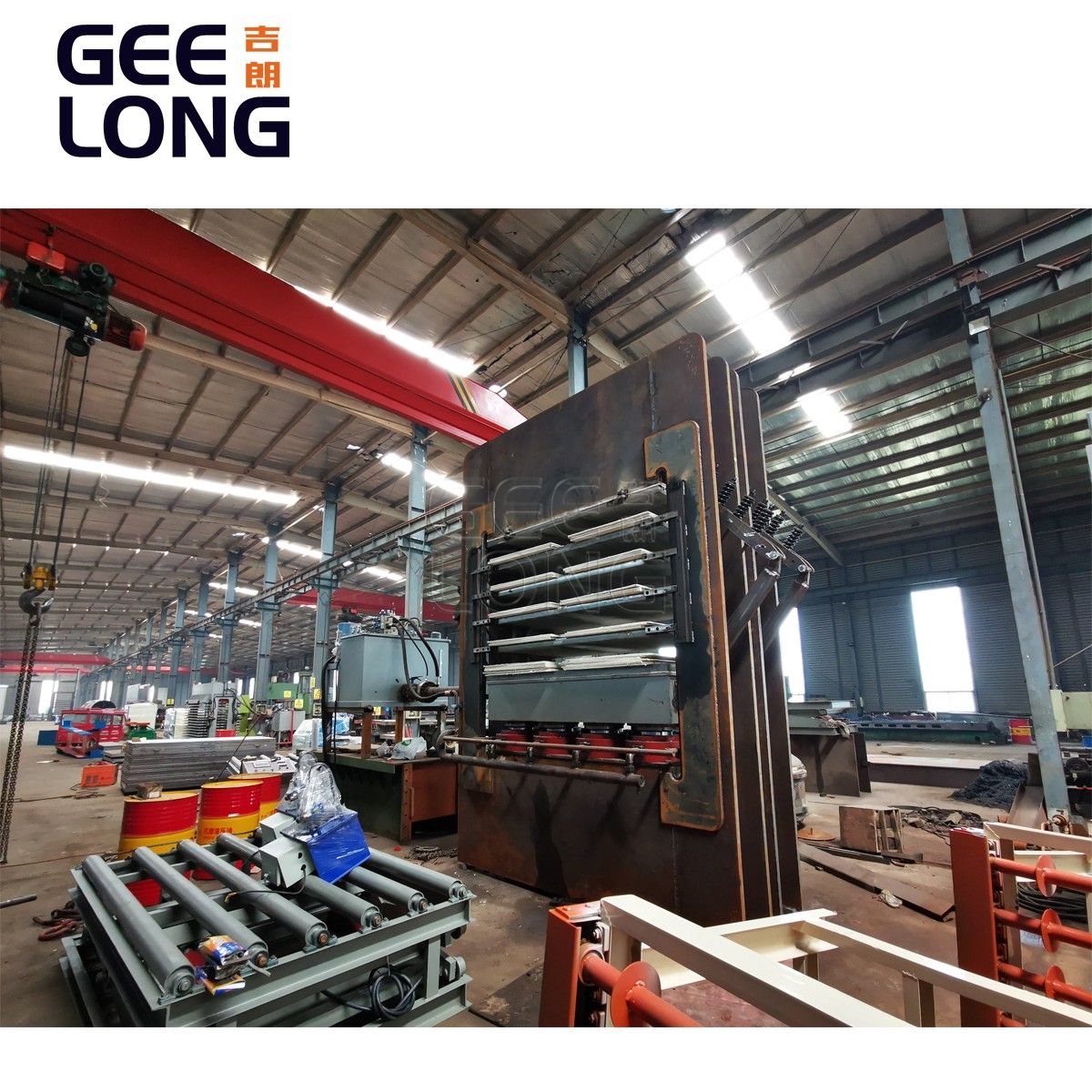 Mesin press panas kulit pintu MDF Mesin press panas kulit pintu MDF